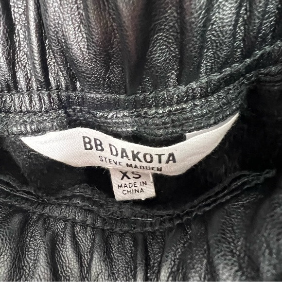 BB Dakota Faux Leather Jogger Pants Black Vegan Elastic Waist Drawstring XS - Picture 4 of 5